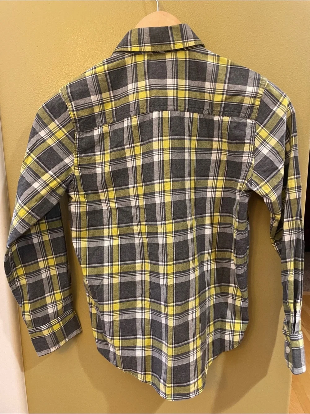 EUC Lot of 2 Boys Button-Down Shirts